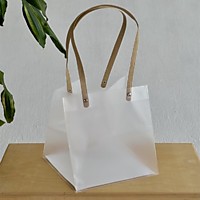 Пакет пластиковый с ручками 20*20*20 см